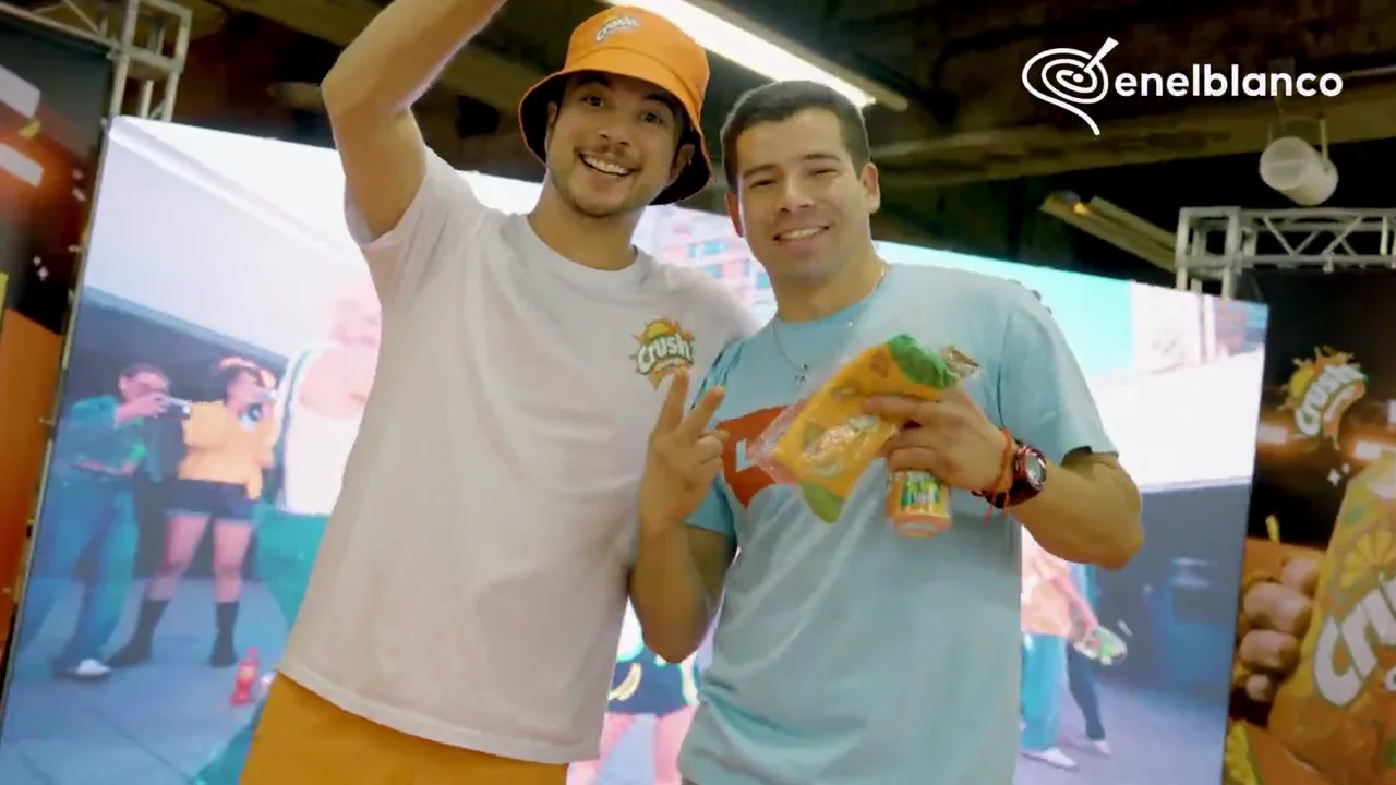 Crush BTL activation at Metro Baquedano — foto 4 de 5